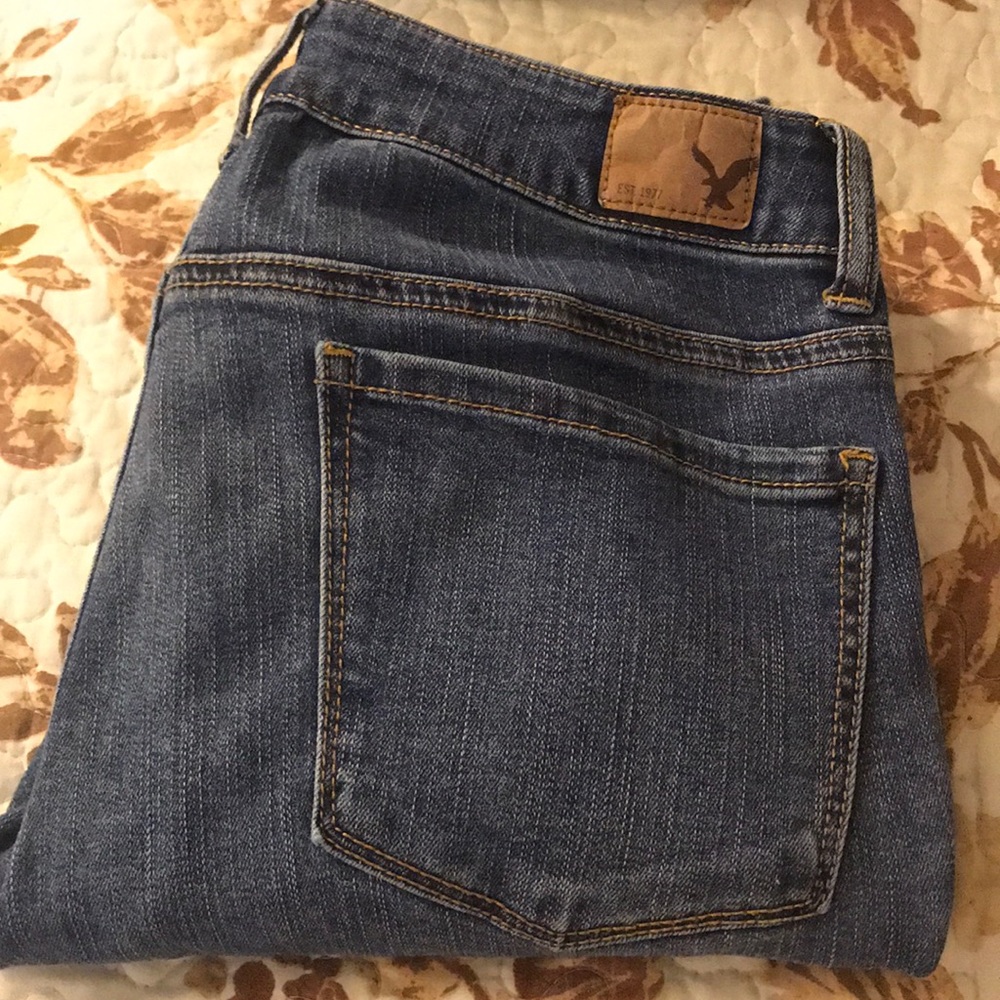 AEO blue jeans